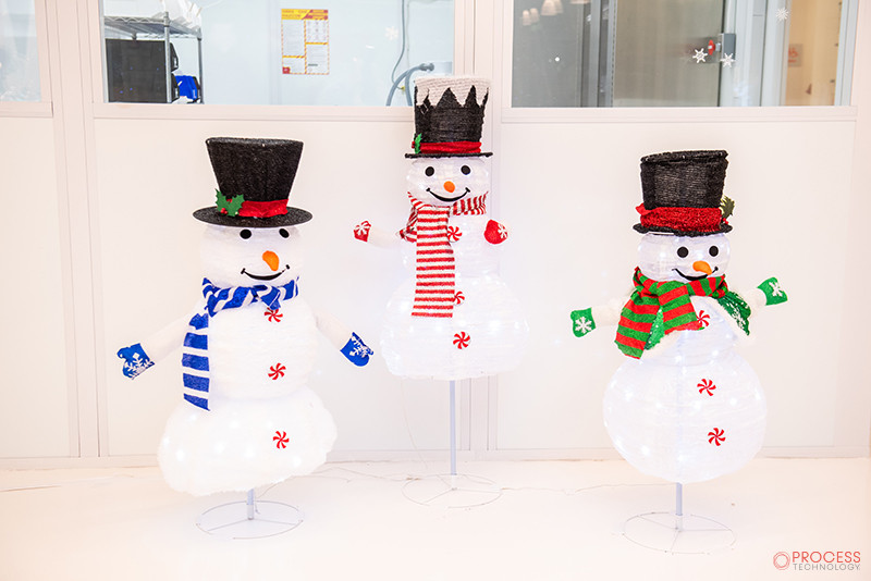 mariana-edelman-photography-process-technology-holiday-party-2023-030